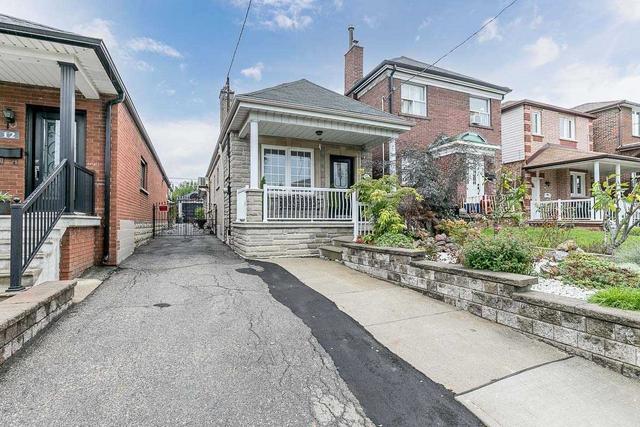 10 Eversfield Rd, House detached with 2 bedrooms, 2 bathrooms and 3 parking in Toronto ON | Image 10