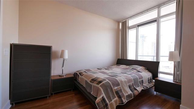 1401 - 90 Stadium Rd, Condo with 2 bedrooms, 2 bathrooms and 1 parking in Toronto ON | Image 5