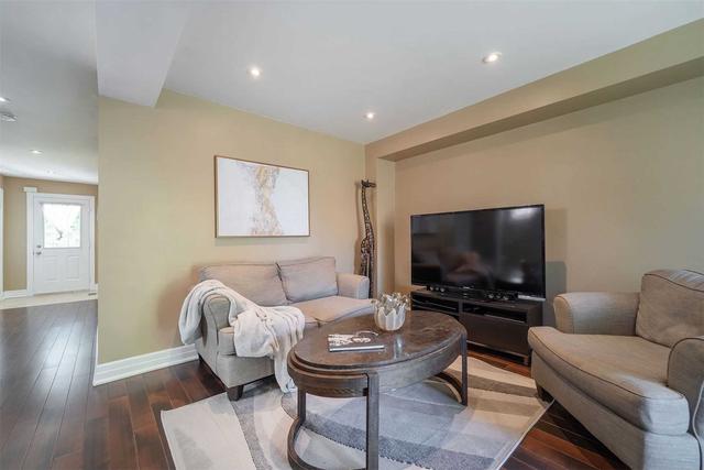 331 Pettigrew Tr, House semidetached with 3 bedrooms, 3 bathrooms and 2 parking in Milton ON | Image 37