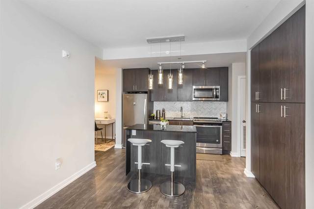 217 - 210 Sabina Dr, Condo with 2 bedrooms, 2 bathrooms and 1 parking in Oakville ON | Image 18