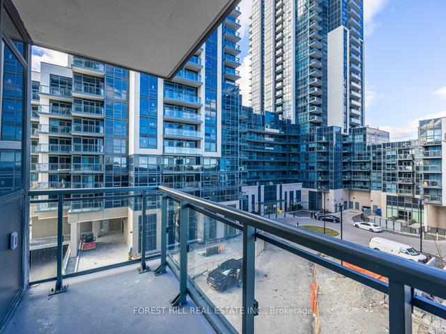 401 - 10 Meadowglen Pl, Condo with 3 bedrooms, 2 bathrooms and 1 parking in Toronto ON | Image 15