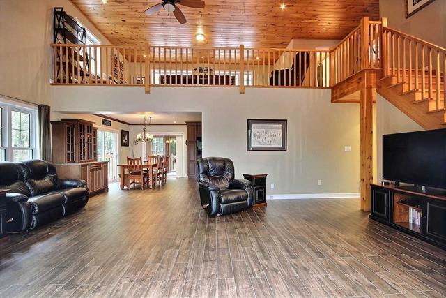 1050 Bradley Rd, House detached with 4 bedrooms, 4 bathrooms and 18 parking in Muskoka Lakes ON | Image 9