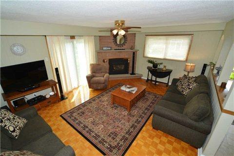 23 Starcross Crt, House detached with 3 bedrooms, 3 bathrooms and 4 parking in Toronto ON | Image 15