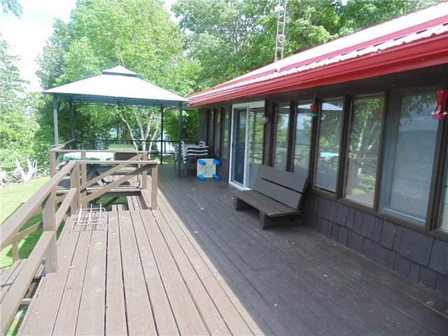 1669 Chief Joseph Snake Rd, House detached with 3 bedrooms, 1 bathrooms and 4 parking in Chippewas of Georgina Island First Nation ON | Image 2