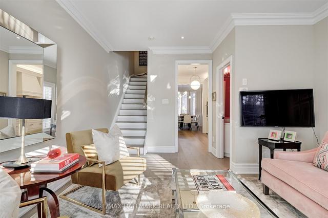 469 Shuter St, House semidetached with 2 bedrooms, 4 bathrooms and 1 parking in Toronto ON | Image 6
