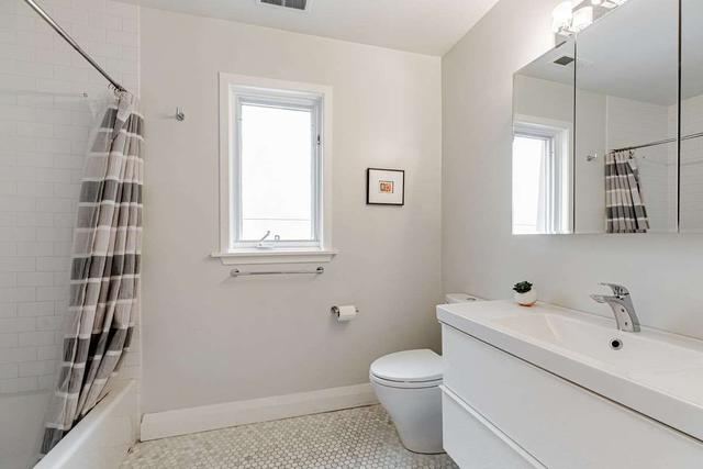 533 Castlefield Ave, House detached with 3 bedrooms, 4 bathrooms and 2 parking in Toronto ON | Image 21