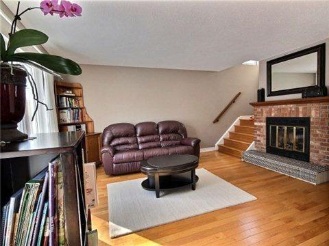 3761 Autumnwood St, House detached with 3 bedrooms, 3 bathrooms and 3 parking in Ottawa ON | Image 8