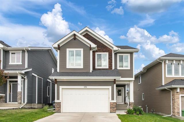 434 River Heights Drive, House detached with 3 bedrooms, 2 bathrooms and 4 parking in Cochrane AB | Card Image