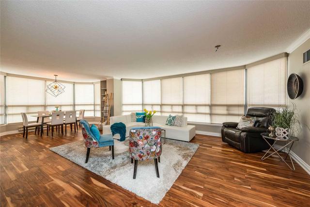 809 - 320 Mill St, Condo with 2 bedrooms, 2 bathrooms and 1 parking in Brampton ON | Image 3