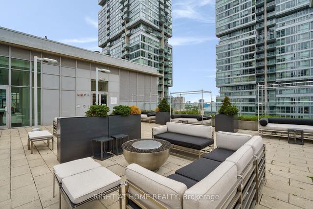 uph03 - 21 Nelson St, Condo with 1 bedrooms, 2 bathrooms and 2 parking in Toronto ON | Image 27