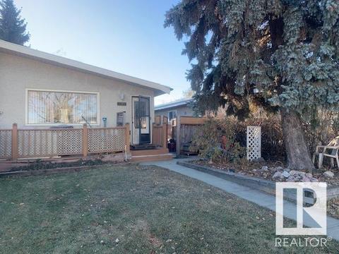 5905 90a Av Nw, House semidetached with 3 bedrooms, 2 bathrooms and null parking in Edmonton AB | Card Image
