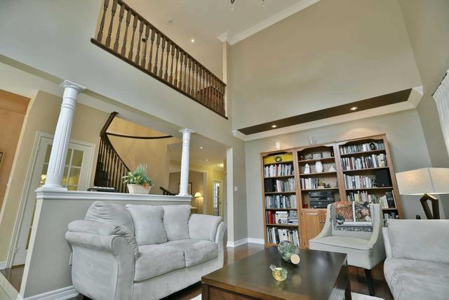 2283 Whitecliffe Way, House detached with 4 bedrooms, 5 bathrooms and 4 parking in Oakville ON | Image 9