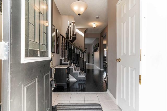 30 Coronet St, House detached with 3 bedrooms, 4 bathrooms and 3 parking in Whitchurch Stouffville ON | Image 34