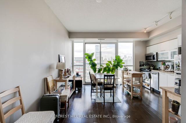 2607 - 126 Simcoe St, Condo with 2 bedrooms, 1 bathrooms and 0 parking in Toronto ON | Image 19