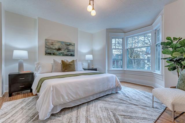 534 Crawford St, House detached with 4 bedrooms, 2 bathrooms and 1 parking in Toronto ON | Image 8