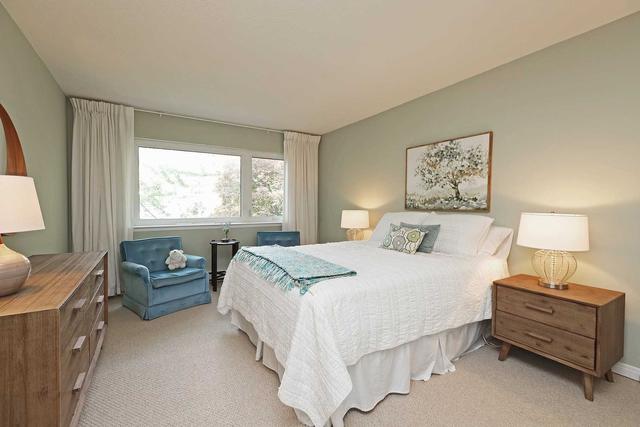 th3 - 250 Erskine Ave, Townhouse with 3 bedrooms, 2 bathrooms and 2 parking in Toronto ON | Image 4