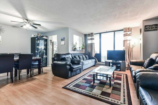 1801 - 18 Knightsbridge Rd, Condo with 3 bedrooms, 2 bathrooms and 1 parking in Brampton ON | Image 5