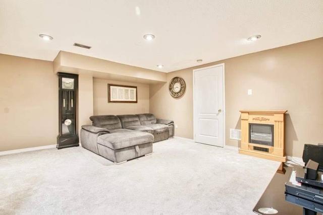 52 Feathertop Lane, House semidetached with 3 bedrooms, 3 bathrooms and 3 parking in Brampton ON | Image 16