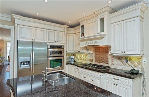 51 Franklin Ave, House detached with 3 bedrooms, 3 bathrooms and 2 parking in Toronto ON | Image 5