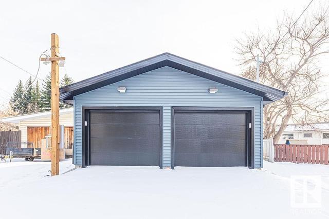 14736 87 Av Nw, House semidetached with 5 bedrooms, 3 bathrooms and null parking in Edmonton AB | Image 47