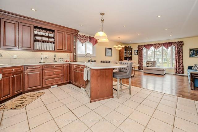673 Ardleigh Cres, House detached with 4 bedrooms, 2 bathrooms and 3 parking in Burlington ON | Image 7