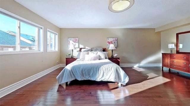 67 Seabreeze Ave, House detached with 5 bedrooms, 6 bathrooms and 6 parking in Vaughan ON | Image 11