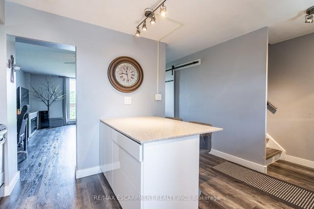 418 - 350 Quigley Rd, Condo with 3 bedrooms, 1 bathrooms and 1 parking in Hamilton ON | Image 39