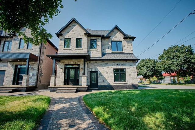 40 York Rd, House detached with 1 bedrooms, 1 bathrooms and 4 parking in Toronto ON | Card Image