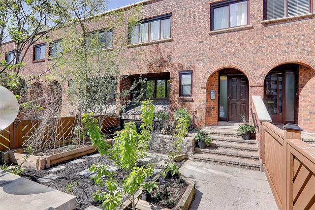 308 Torresdale Ave W, Townhouse with 3 bedrooms, 3 bathrooms and 2 parking in Toronto ON | Image 12