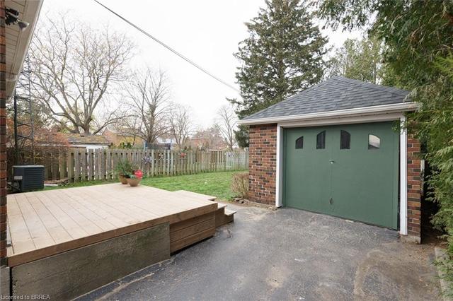19 Dorothy Street, House detached with 3 bedrooms, 2 bathrooms and 4 parking in Brantford ON | Image 30