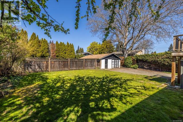 3110 Woodpark Dr, House detached with 4 bedrooms, 2 bathrooms and 4 parking in Colwood BC | Image 28