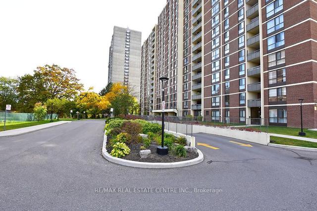 803 - 3170 Kirwin Ave, Condo with 3 bedrooms, 2 bathrooms and 1 parking in Mississauga ON | Image 23
