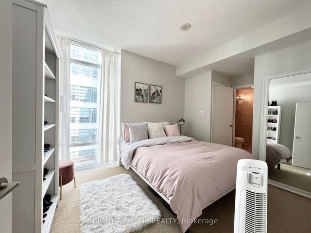 606 - 90 Stadium Rd, Condo with 2 bedrooms, 2 bathrooms and 1 parking in Toronto ON | Image 9