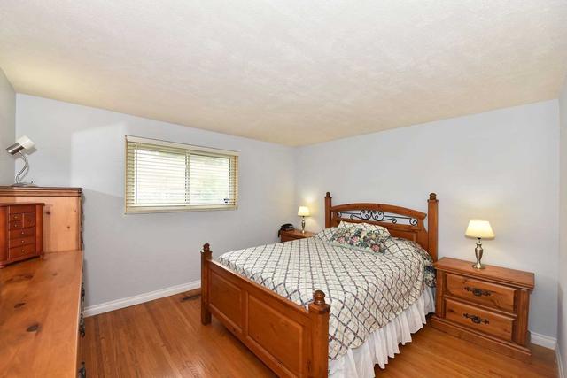 64 Harland Cres, House detached with 3 bedrooms, 1 bathrooms and 4 parking in Ajax ON | Image 13