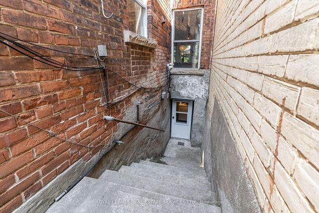 92 Gladstone Ave, House attached with 4 bedrooms, 4 bathrooms and 1 parking in Toronto ON | Image 32