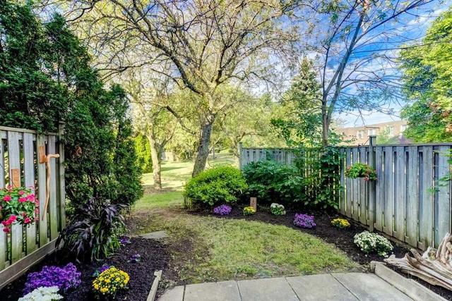 185 Huntingdale Blvd, Townhouse with 3 bedrooms, 2 bathrooms and 1 parking in Toronto ON | Image 17