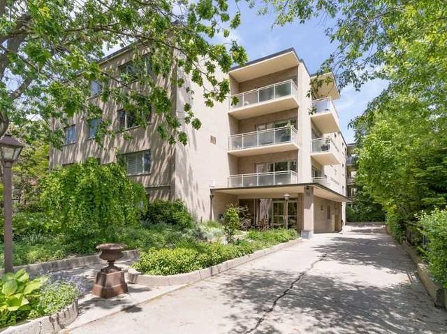 102 - 31 Rosedale Rd, Condo with 2 bedrooms, 1 bathrooms and 1 parking in Toronto ON | Image 1