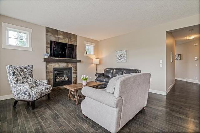 9302 14 Avenue Sw, House detached with 5 bedrooms, 3 bathrooms and 4 parking in Calgary AB | Image 5
