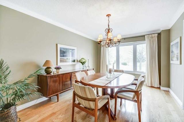 29 Valley Cres, House detached with 4 bedrooms, 3 bathrooms and 4 parking in Aurora ON | Image 39