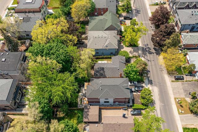 79 Empress Ave, House detached with 3 bedrooms, 3 bathrooms and 3 parking in Toronto ON | Image 5