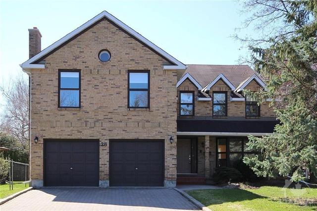 28 Country Club Drive, House detached with 5 bedrooms, 4 bathrooms and 4 parking in Ottawa ON | Image 2
