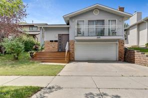 268 Woodbine Boulevard Sw, House detached with 5 bedrooms, 3 bathrooms and 4 parking in Calgary AB | Image 1