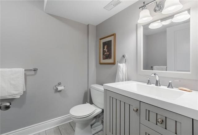 2 - 332 Pelham Rd, Townhouse with 2 bedrooms, 3 bathrooms and 4 parking in St. Catharines ON | Image 7