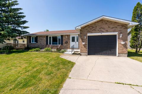 227 Cross St, House detached with 3 bedrooms, 2 bathrooms and 3 parking in Deseronto ON | Card Image