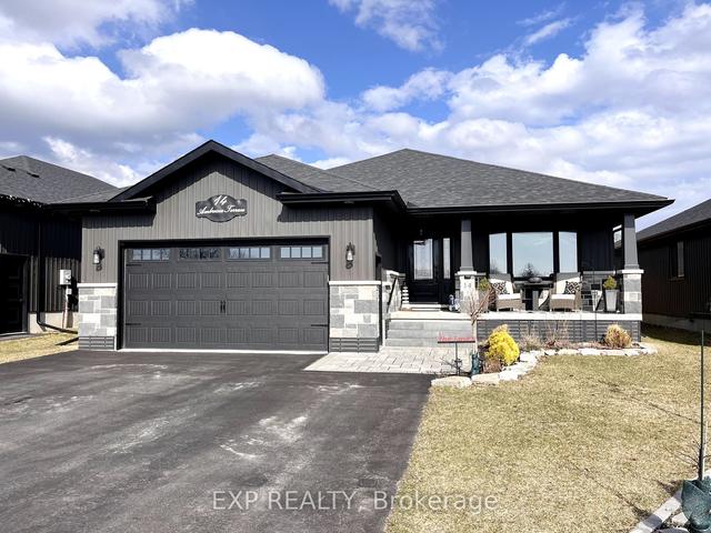 14 Ambrosia Terr, House detached with 2 bedrooms, 3 bathrooms and 7 parking in Quinte West ON | Image 1