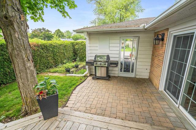 47 Melville Cres, House detached with 3 bedrooms, 2 bathrooms and 3 parking in Brampton ON | Image 22
