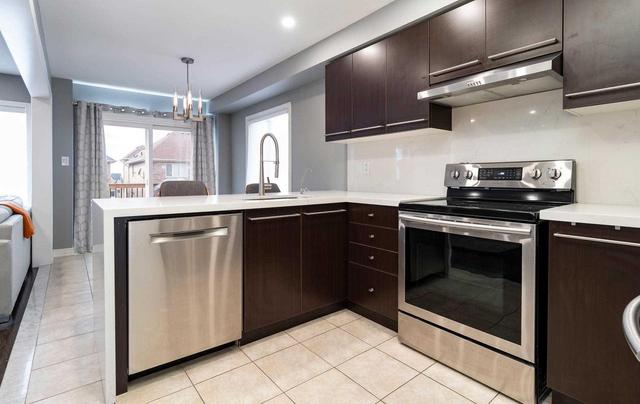 109 Black Maple Cres, House semidetached with 3 bedrooms, 4 bathrooms and 3 parking in Vaughan ON | Image 7