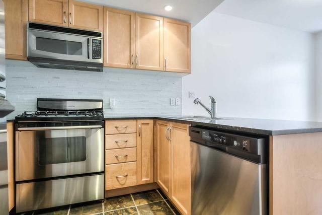 th16 - 6 Wellesley Pl, House attached with 2 bedrooms, 2 bathrooms and 1 parking in Toronto ON | Image 19