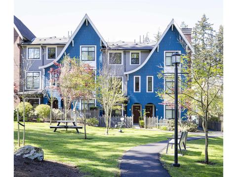 2 - 2888 156 Street, House attached with 4 bedrooms, 4 bathrooms and 2 parking in Surrey BC | Card Image