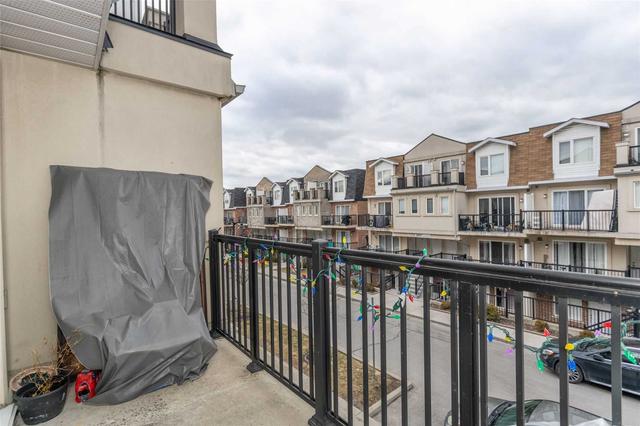 2092 - 3045 Finch Ave W, Townhouse with 4 bedrooms, 3 bathrooms and 2 parking in Toronto ON | Image 9
